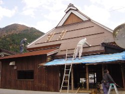 屋根リフォーム